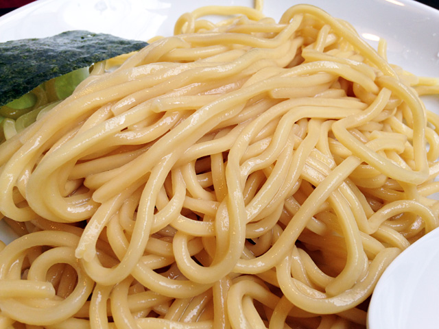 つけ麺 岩の太麺、「つけ麺の王道 モチモチ感とコシのある麺」