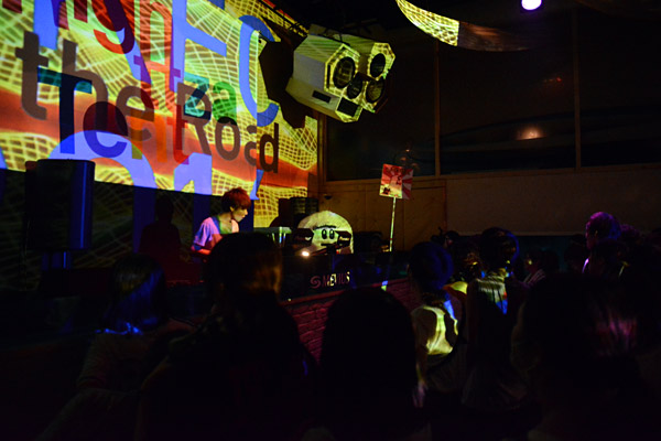 そして、DJブースへ