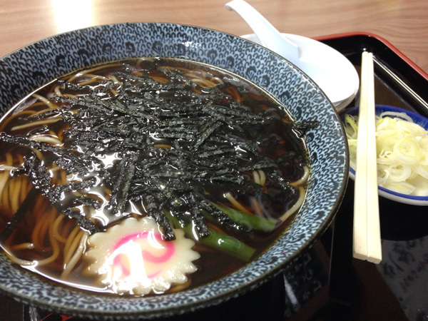 広栄屋の花巻そば 600円