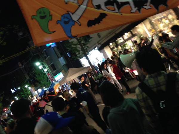 ハロウィンとか、基本的に年がら年中お祭り騒ぎです