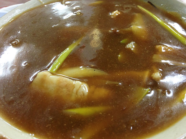広栄屋で最もオーダーしているメニュー、それはカレー南ばんそば