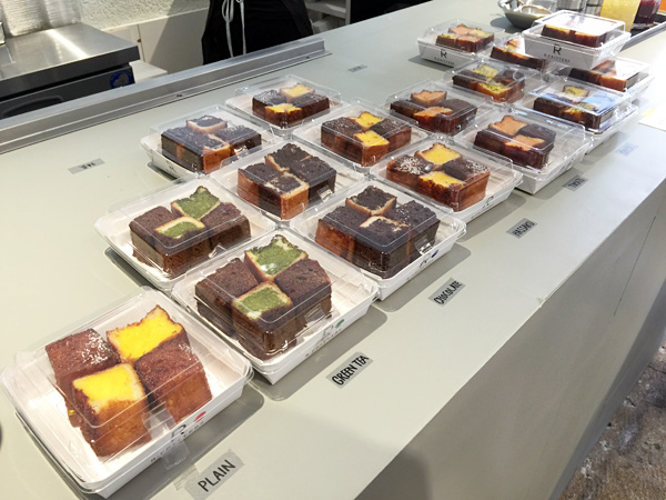 テイクアウト用のパッケージ