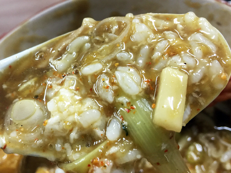 そしていよいよご飯が登場。うどんだけじゃ終わらない、それがOjiyaカレーうどんなのだ!