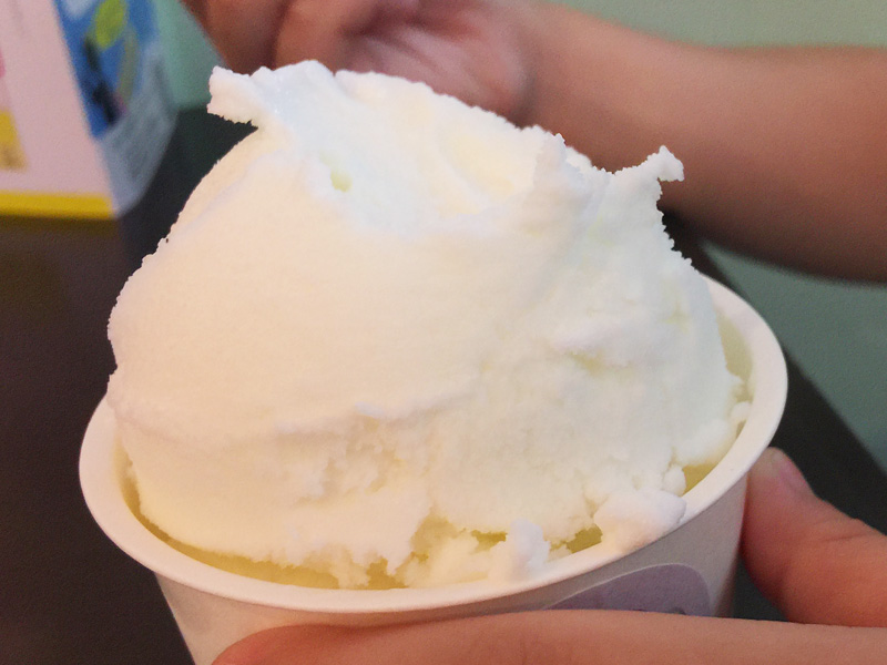こだわり牛乳(カップ)430円