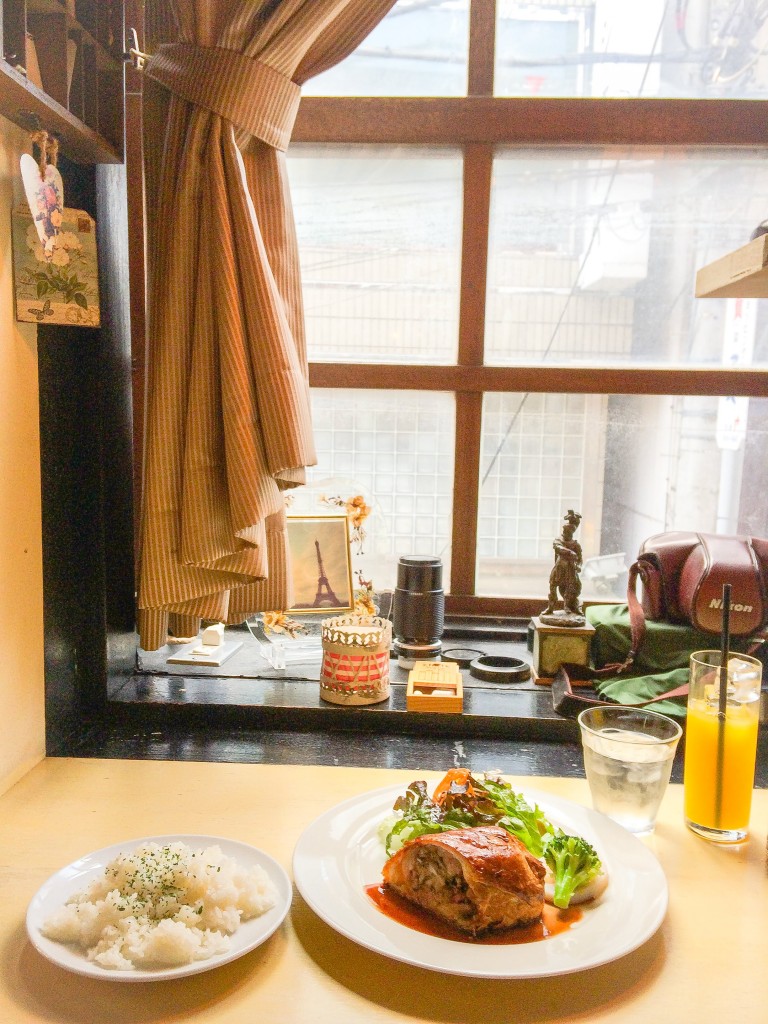 ブリキボタン　ランチ　