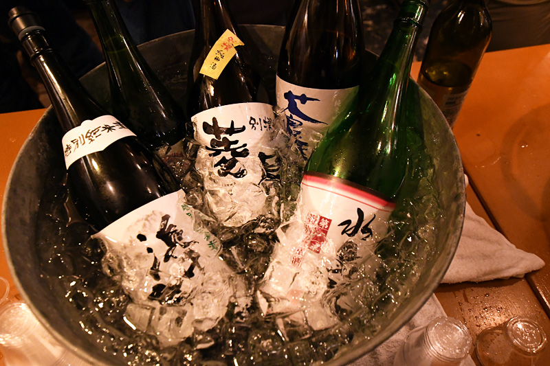 もちろん日本酒も並びます