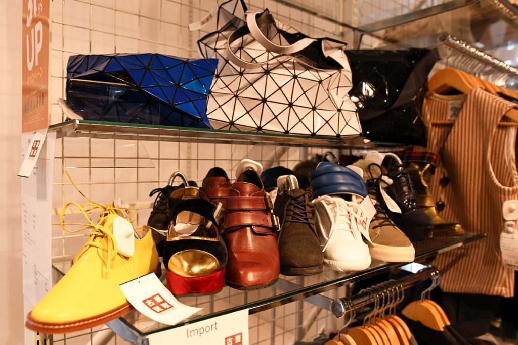 BAZZSTORE（バズストア）下北沢南口店 2階ウィメンズフロア