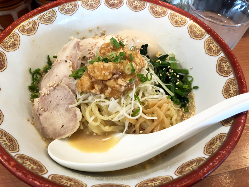 俺流塩らーめんの「冷やしとりそば」950円(税込)