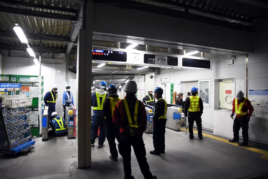 下北沢駅は変わる、ありがとう北口、よろしく東口