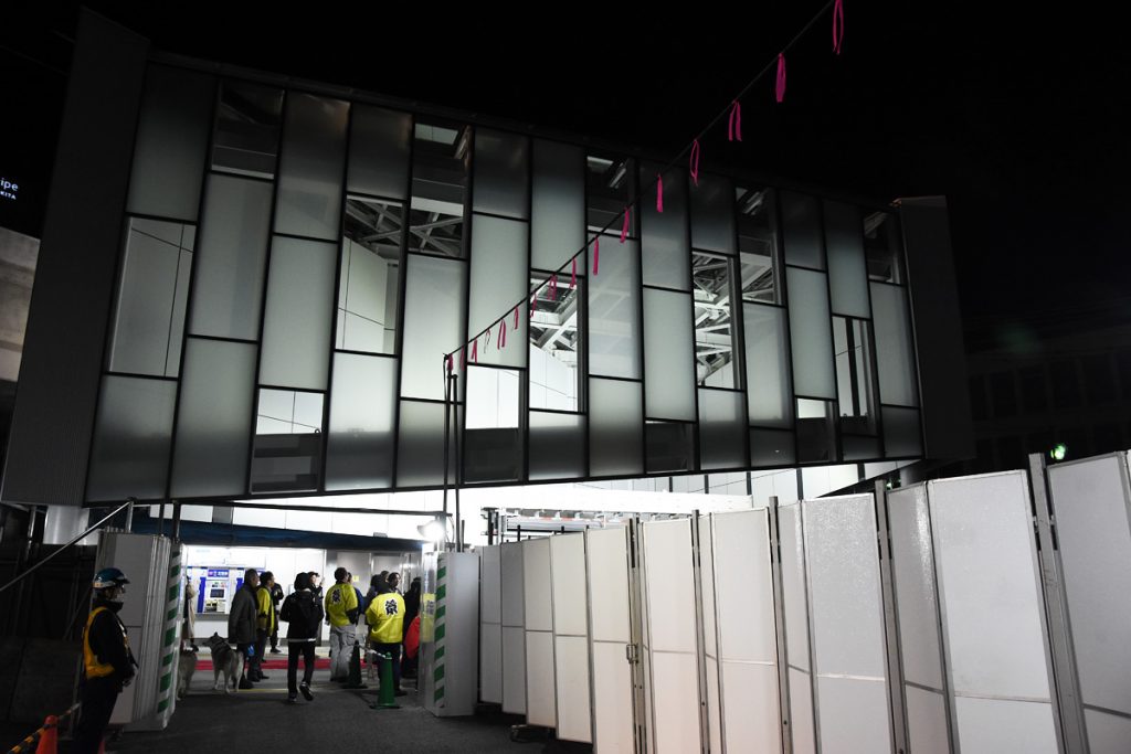 下北沢駅は変わる、ありがとう北口、よろしく東口