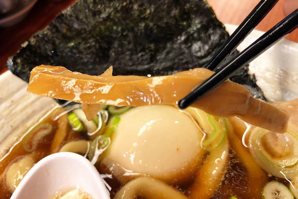 なんだか印象的だったメンマ。柑橘系なのか、他では食べたことのない味