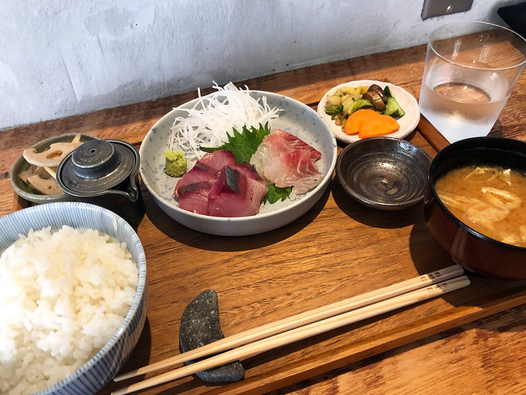 yuzukiの『お刺身2種盛り定食』1000円(税別)