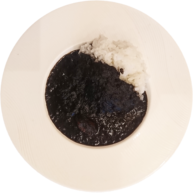 かりべ亭の「本気のイカスミカレーライス!」