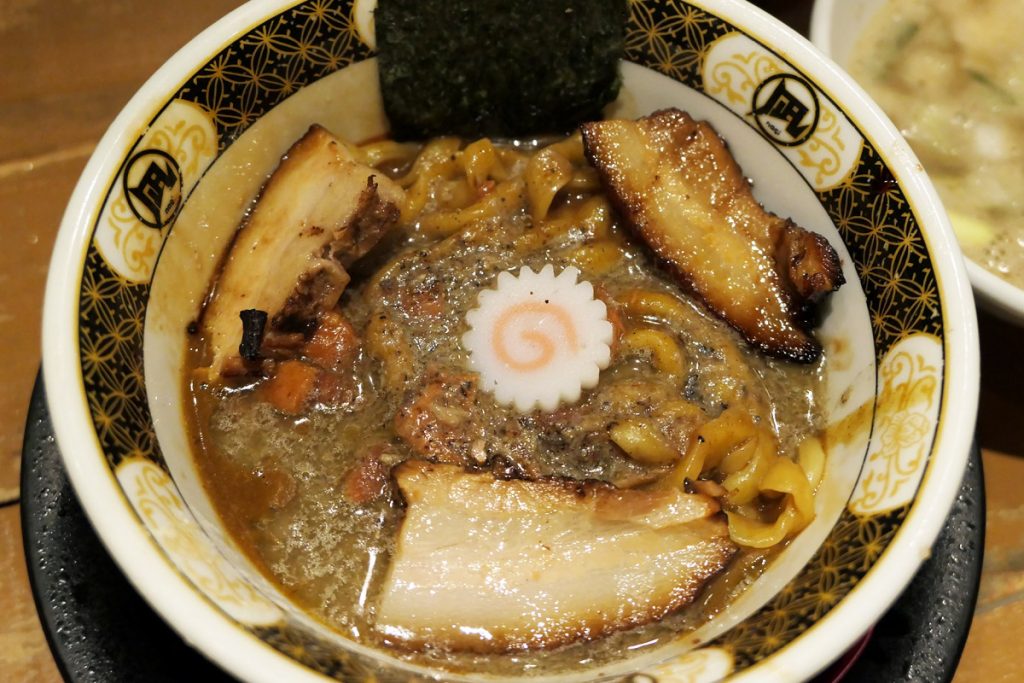 丼の中はカオス