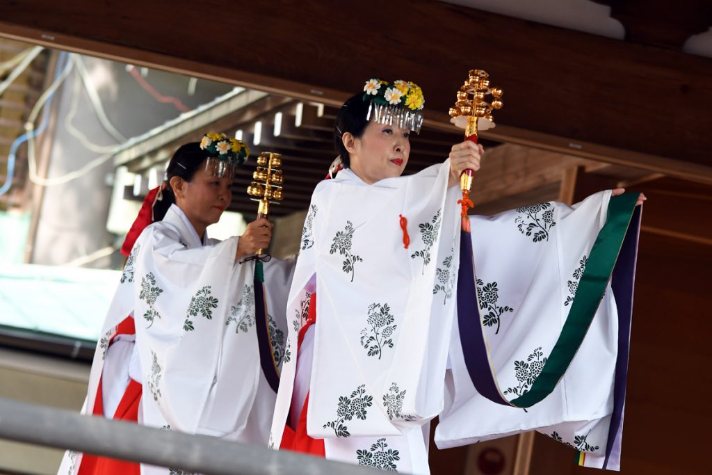 巫女舞