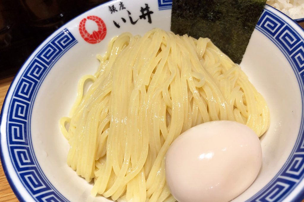 艶やかな麺は相変わらず美しい