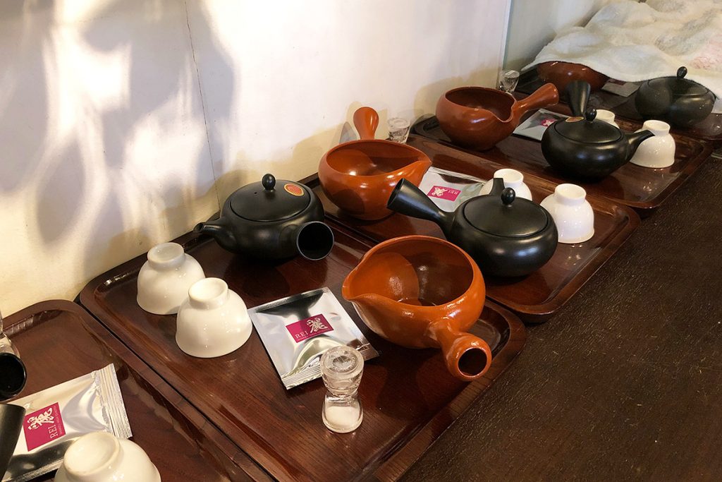 そして後半は、おいしい日本茶の淹れ方お茶育ワークショップ