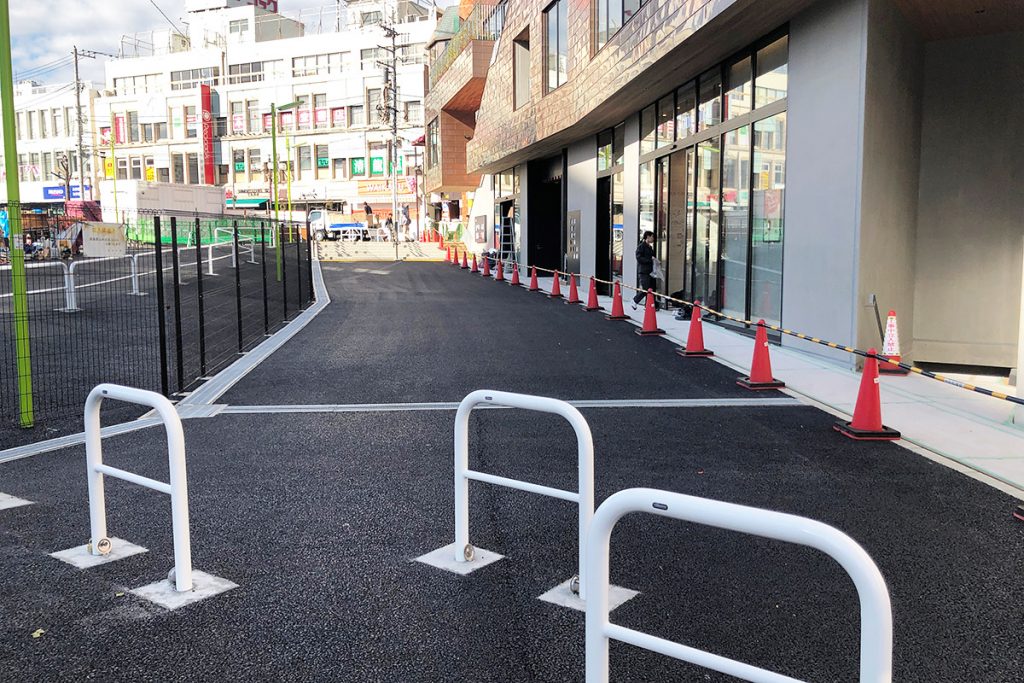 シモキタフロント前の歩道も11月15日に開通しましたー