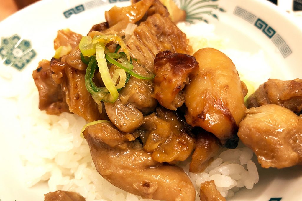 やきとり丼は、はじめて頼みました