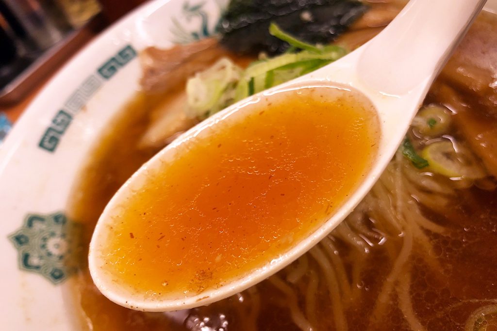 イメージよりコクのある味わいのスープに