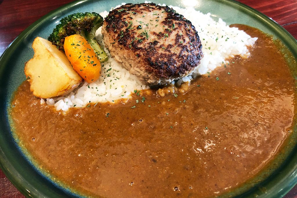 E-Itou Curryの「スパイシーカレー・ハンバーグトッピング」