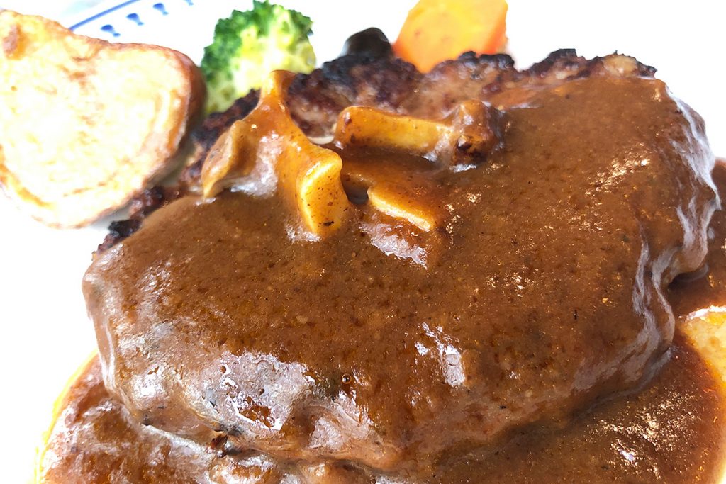 ザ洋食感満載のハンバーグ