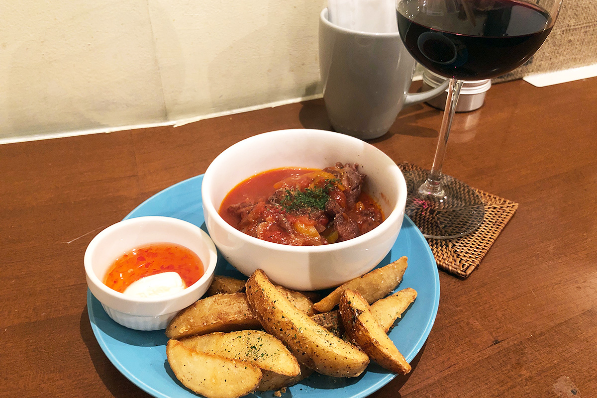 セットで写真を撮ってみたら、めっちゃそれっぽい感じ