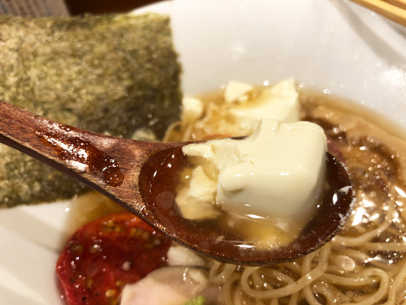 隠れキャラ的に、枝豆豆腐まで入っています