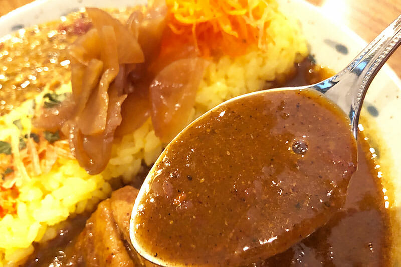 さらっとした「チキンカレー」