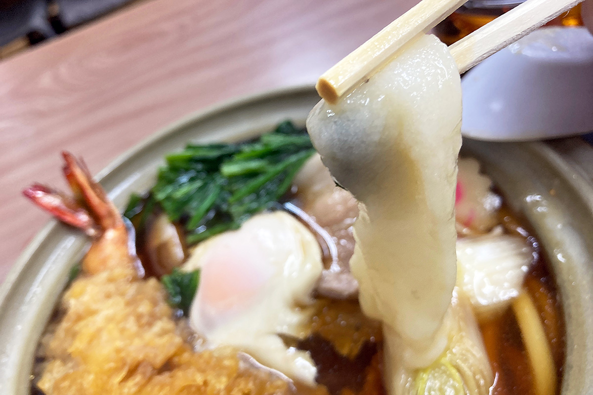 あー、これだお餅ですね。あと、卵。この二つが入っているかいないかの違いです