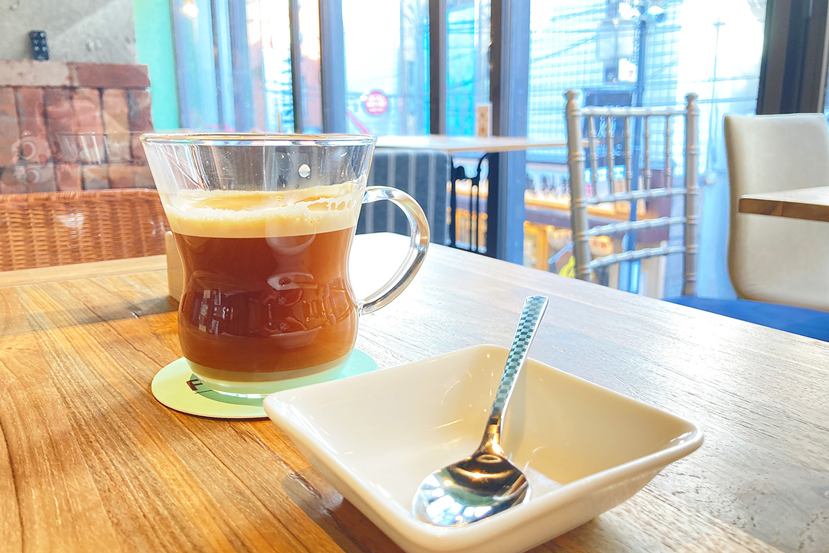 セットドリンクはベトナムコーヒーに
