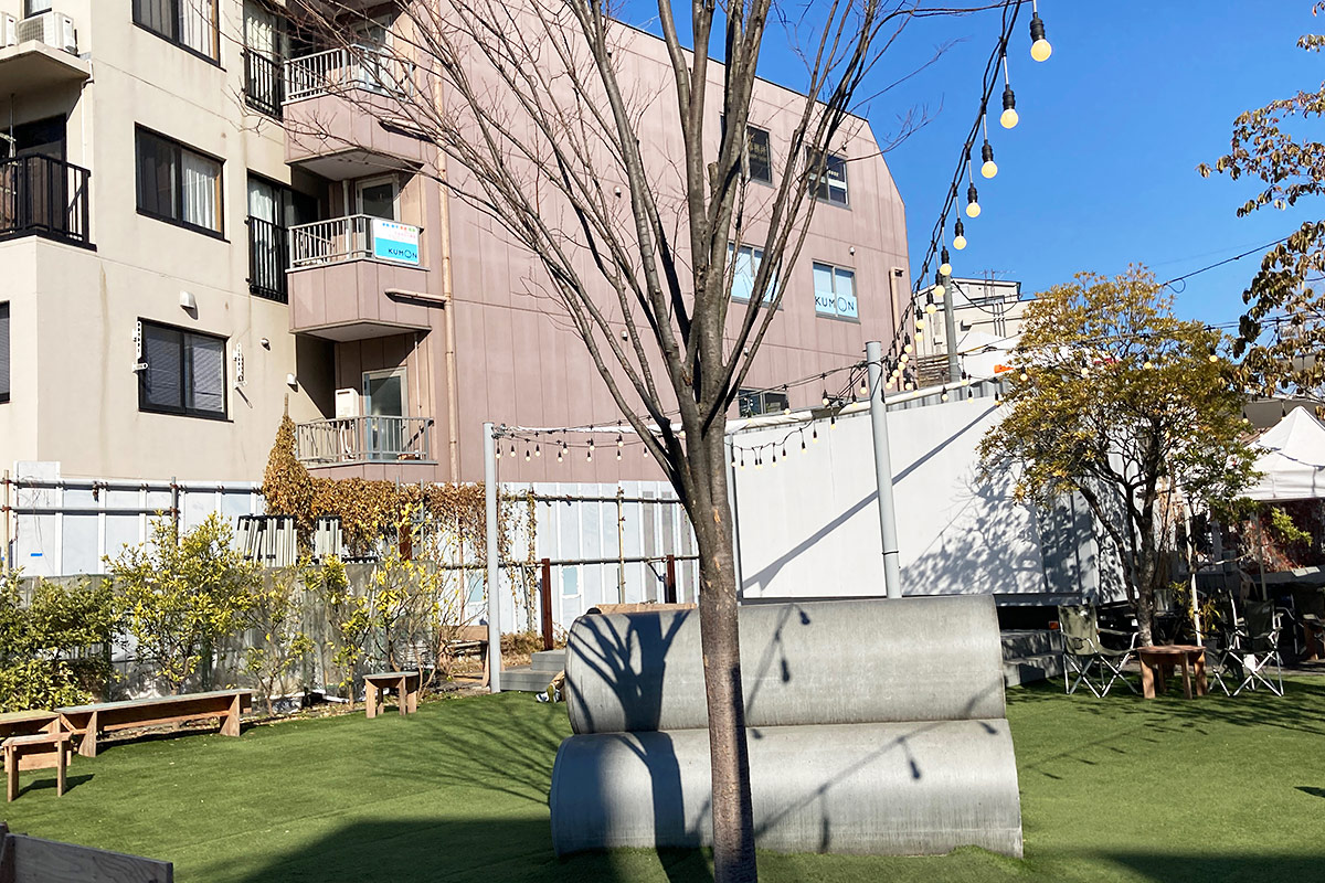 下北線路街 空き地