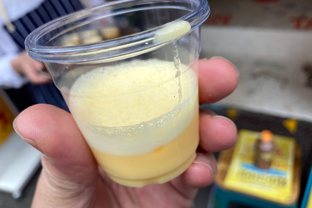 ちなみに、スタッフの女のコは大阪名物みっくすじゅーすの試飲サービス中でした、これまたおいしい