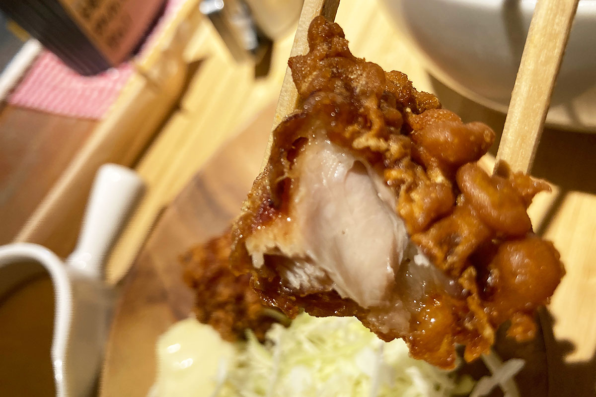 唐揚げも下味しっかりでおいしいいい