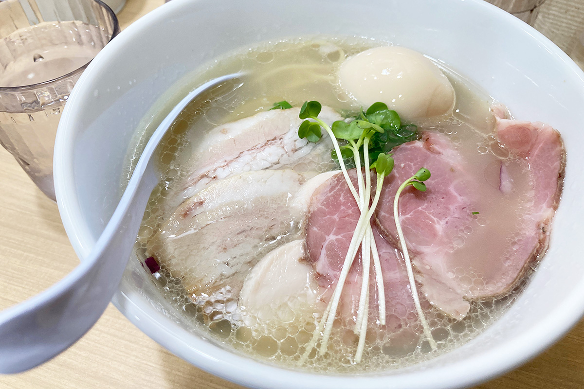 貝麺 みかわの「特製 中華そば 塩」