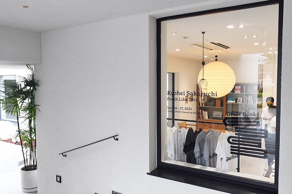 Room_1−9
「GREAT BOOKS」
BOOK STORE