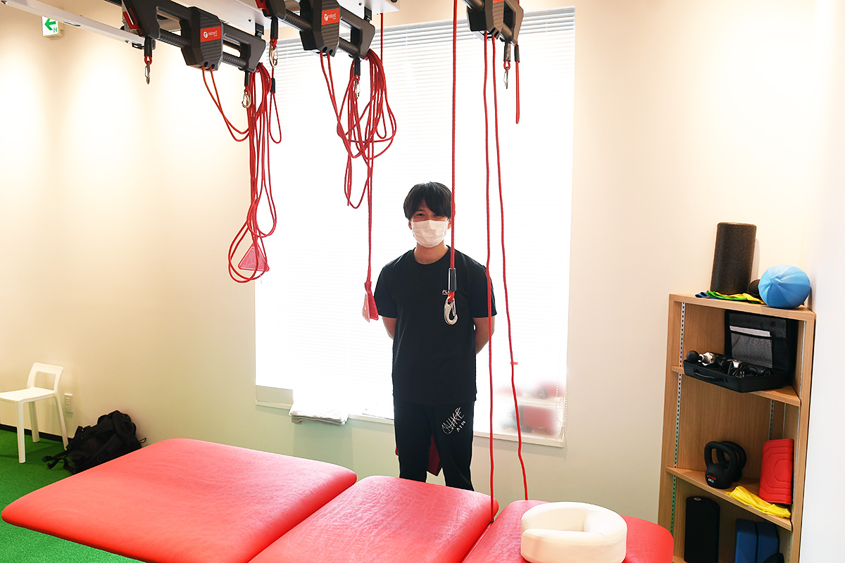 FLUX CONDITIONINGS
【営業時間 / 定休日】 10時-20時 / 金曜日
「日常生活に必要な筋力の向上や柔軟性、動きやすいカラダづくりなど、人生の質を最大限に高める全ての要素を組み合わせ、一人一人にフィットするボディメンテナンススタジオです。皆様の健康増進に尽力し、日常を今以上に笑顔で過ごせるように導きます」