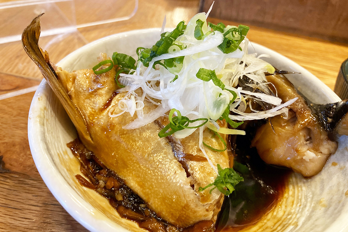 めっちゃでかい煮魚が、、、