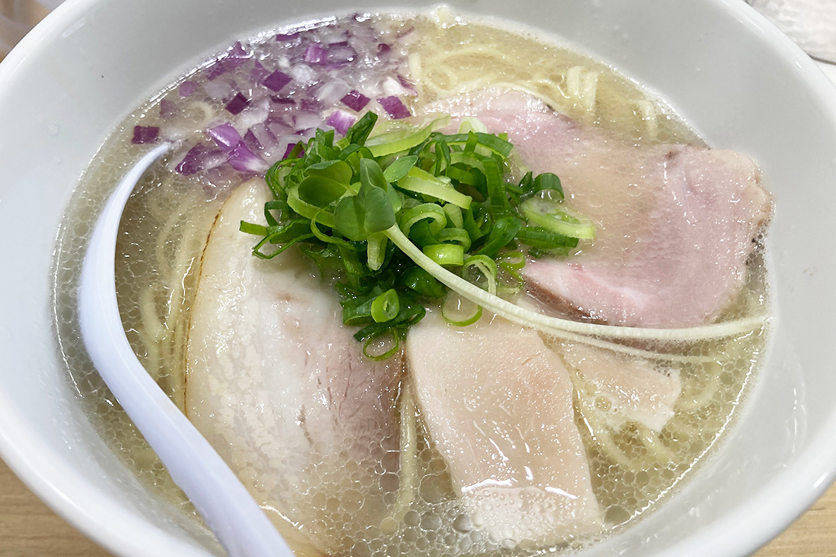 貝麺みかわの「貝麺(貝白湯)」