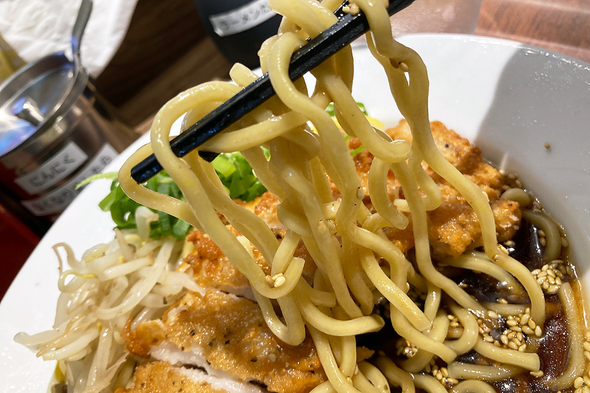 麺がね、なんだかすごいの