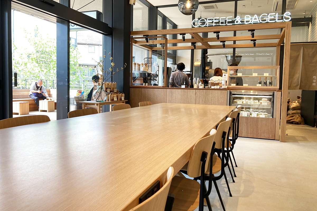 「SIDEWALK COFFEE」