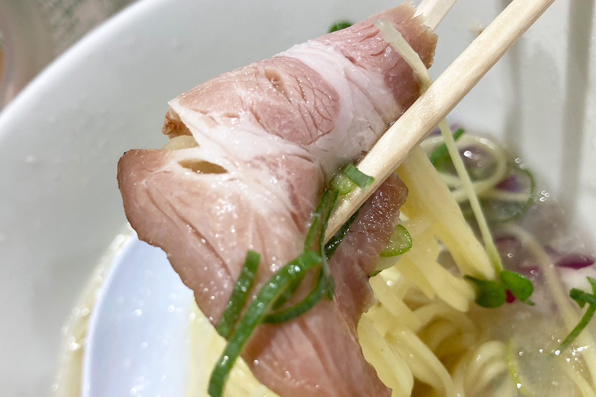 冷たくてもチャーシューとの相性は抜群