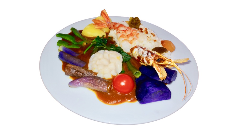 橘寿司 「有機無農薬朝採り野菜と新鮮魚貝海鮮カレー」 金土日10食限定。自営無農薬有機農場朝採り野菜と旬の魚介の海鮮カレー