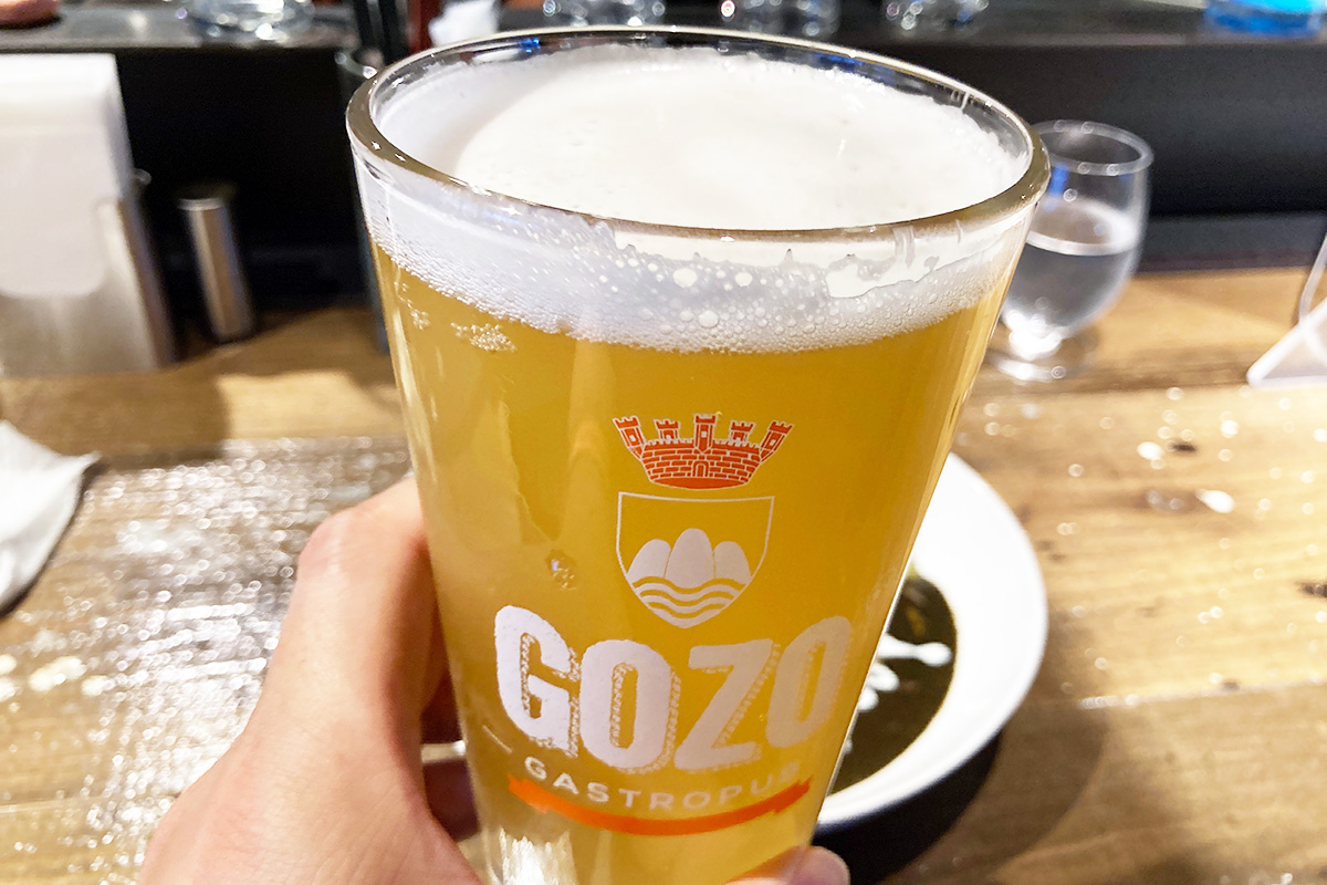 常陸野ネスト 樽生の「ホワイトエール」1パイント、セットだと1000円(税込)