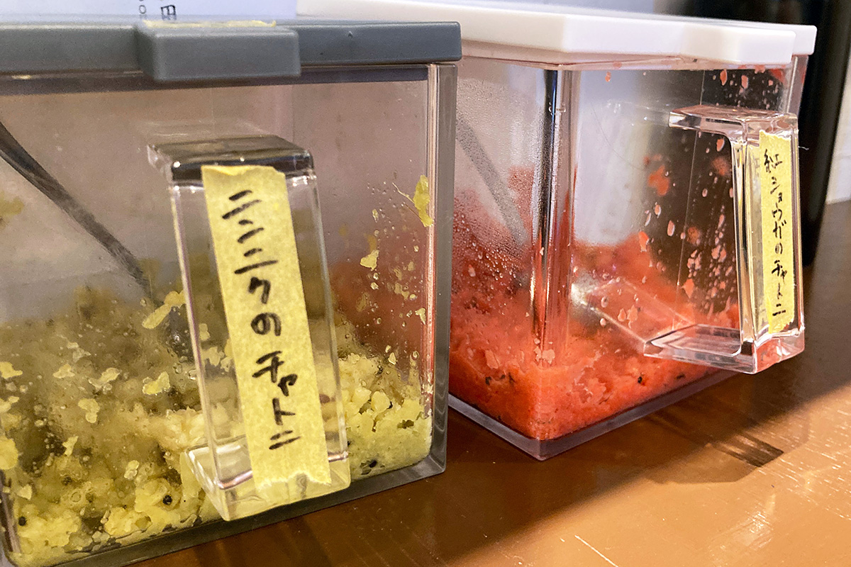 この2種類のチャトニがこれまた絶品!