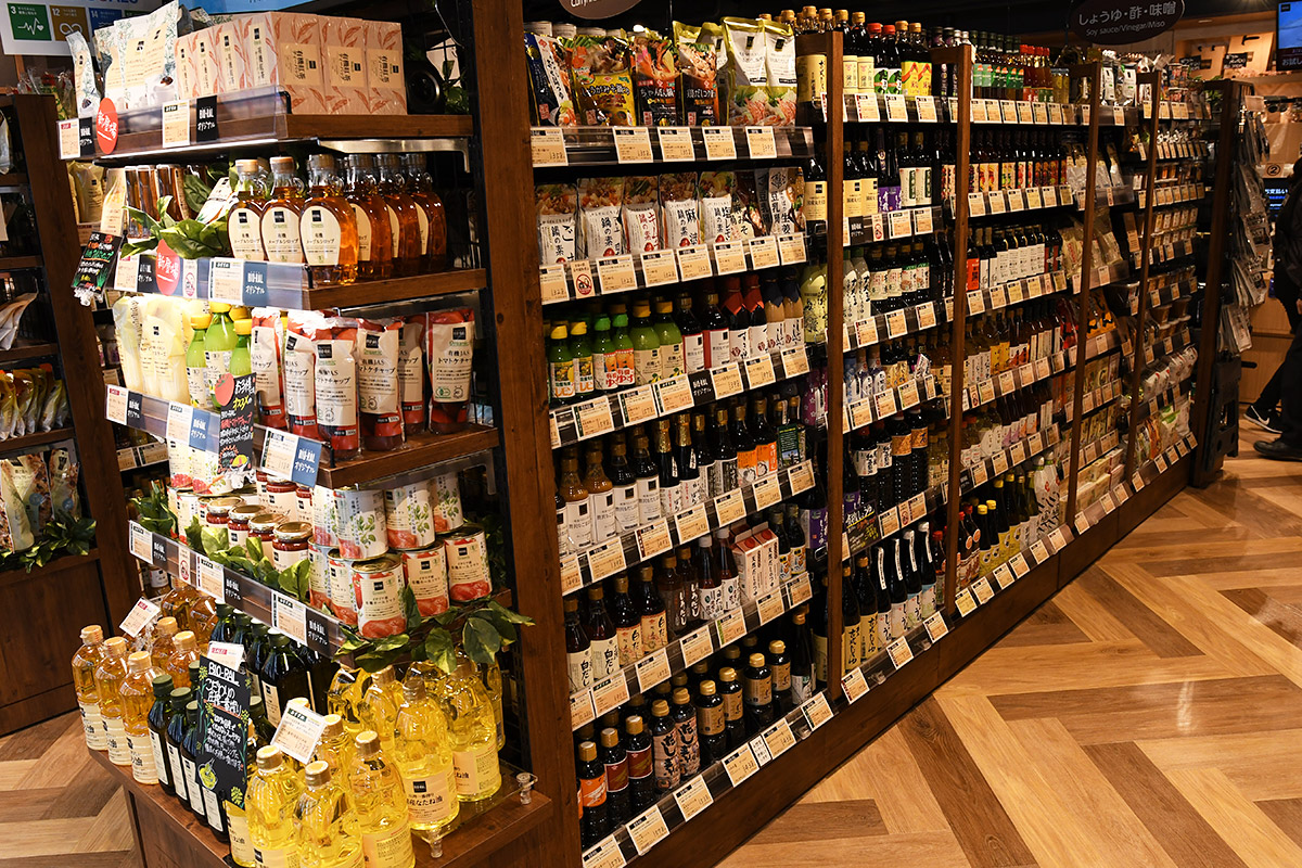 調味料も、他では見かけない商品が多数