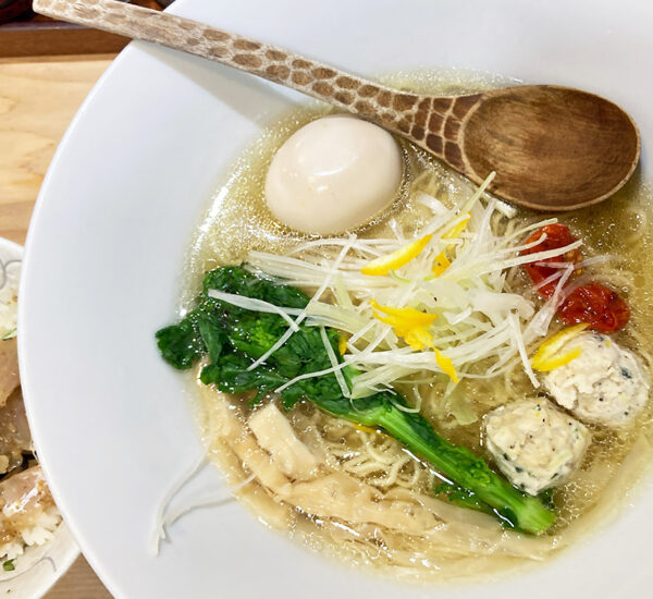 鶏そば そると・開業9周年記念特別商品「鶏鯛そば」「〆の鯛茶漬け」