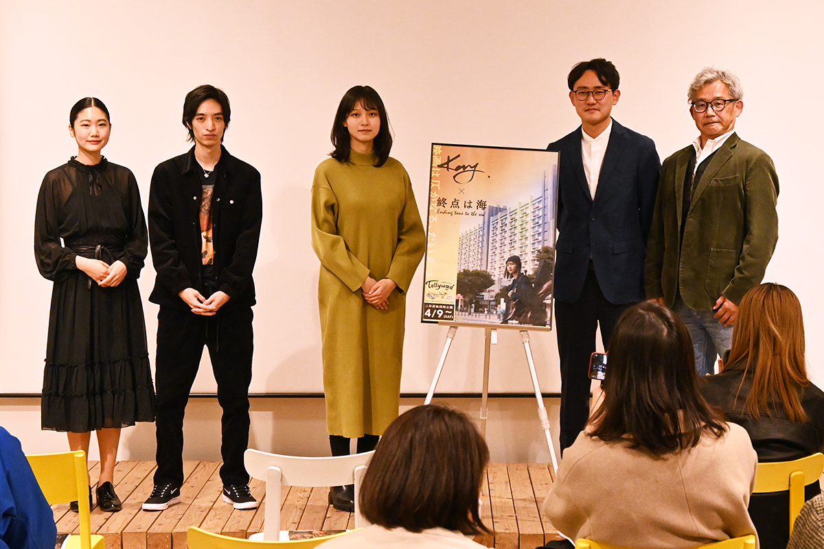 写真左から伊藤歌歩さん、清水尚弥さん、七瀬可梨さん、鯨岡弘識さん、中嶋雷太さん
インタビューは3月に行われた先行上映会の後に行われました