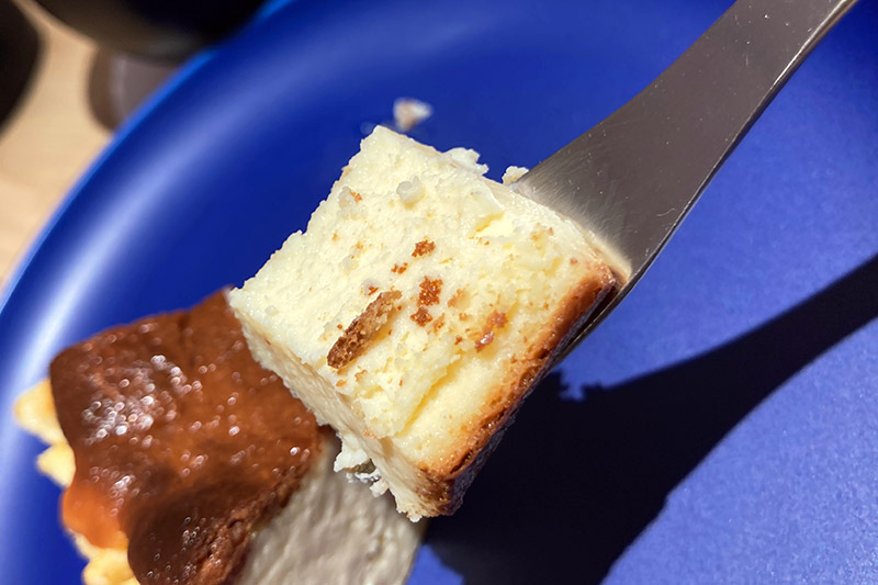 「バスクチーズケーキ」も頂きます