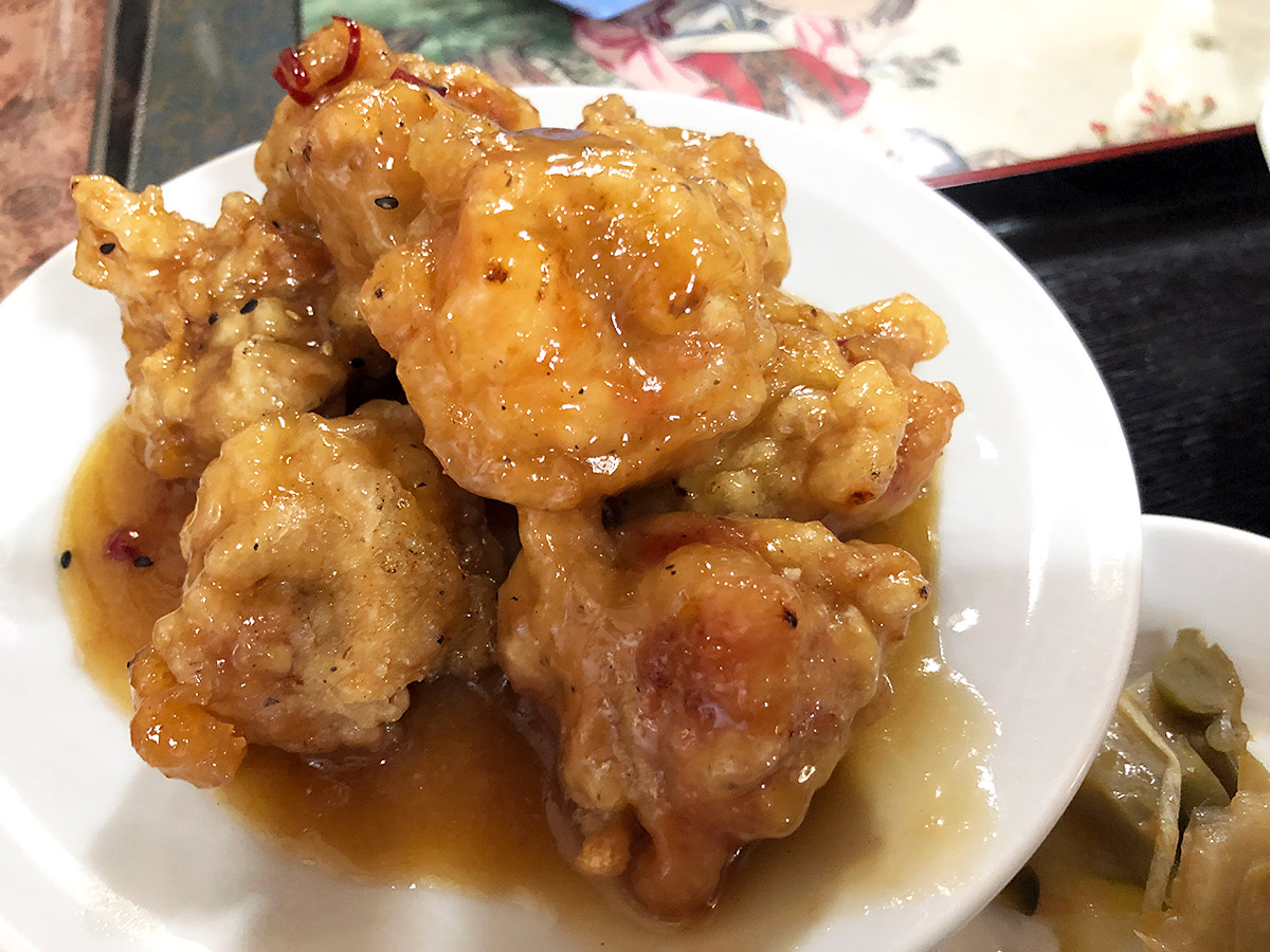 ちなみにランチタイムで最も頼むのは『乾烹鶏塊(鳥の唐揚げ甘酢辛味)』ですな